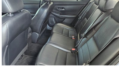 2022 Nissan SENTRA 4 PTS SR PLATINUM CVT AAC AUT ASTOS DEPORTIVOS BOSE PIEL NEGRA QC F LED RA-18