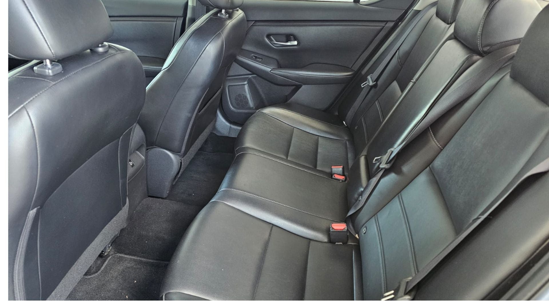 2022 Nissan SENTRA 4 PTS SR PLATINUM CVT AAC AUT ASTOS DEPORTIVOS BOSE PIEL NEGRA QC F LED RA-18
